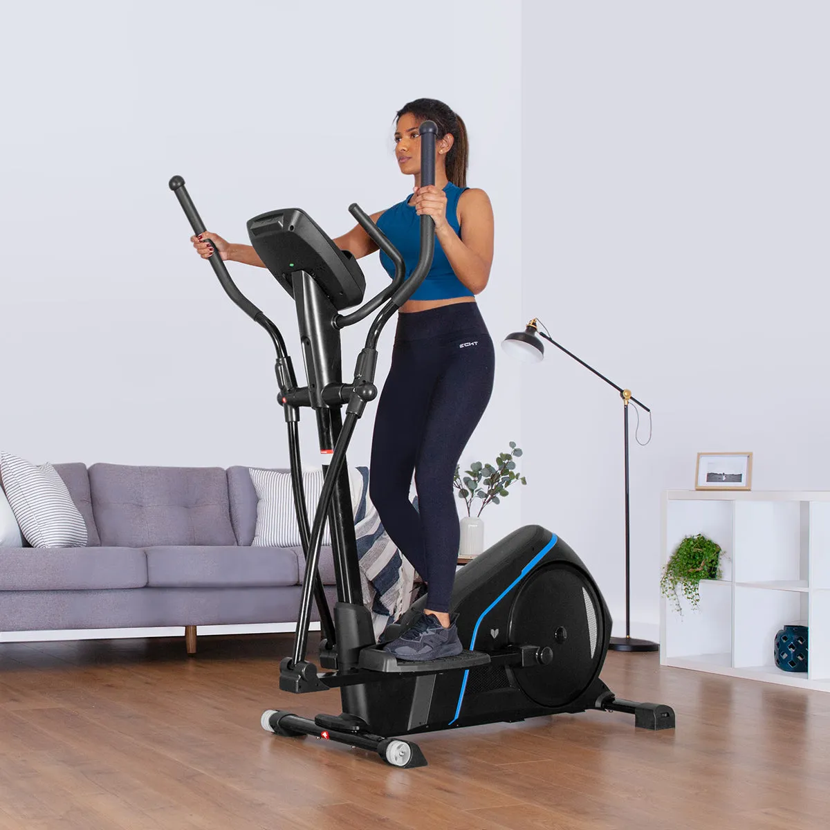 16 Resistance Levels Cross Trainer with Pulse Sensors