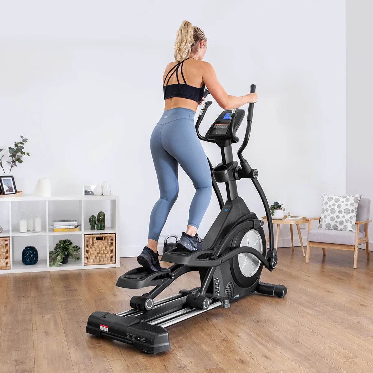 21 Programs Incline Cross Trainer, 50cm Stride, Lifespan Fitness