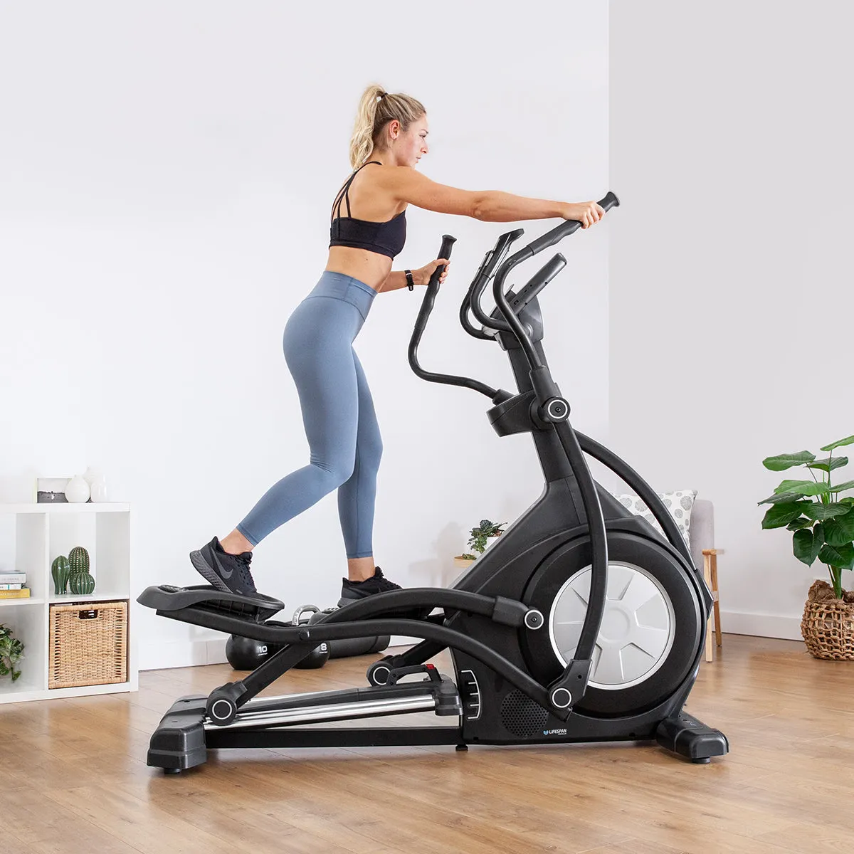 21 Programs Incline Cross Trainer, 50cm Stride, Lifespan Fitness