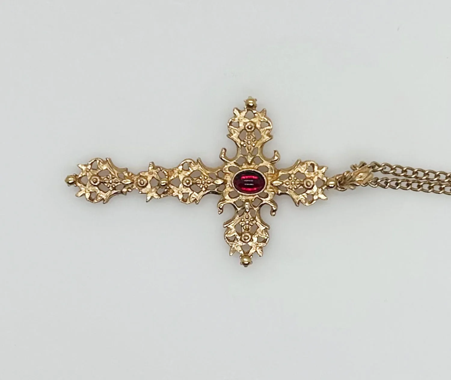 Avon Vintage Red Abbey Cross Red Pendant Necklace (1975)