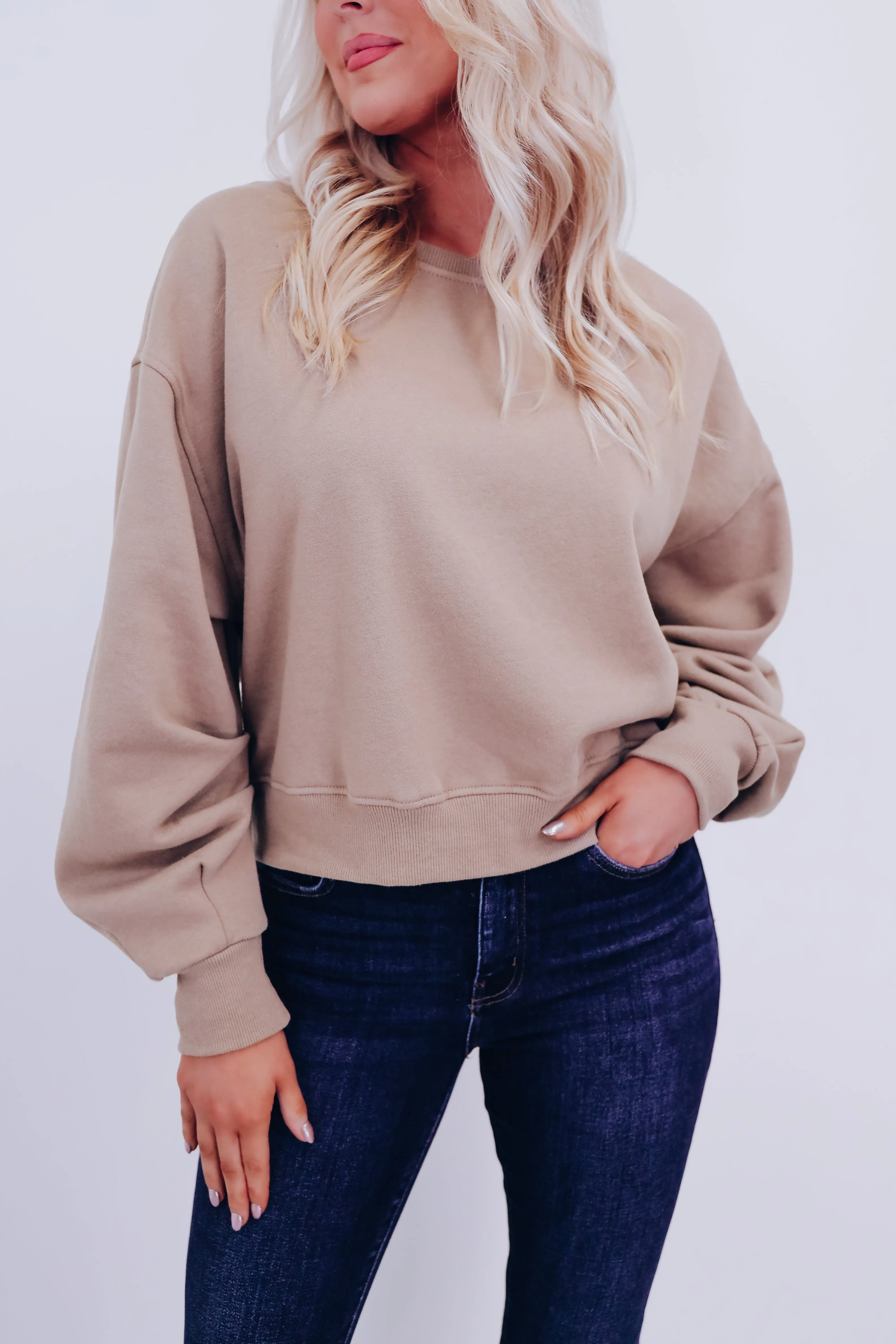 Dreamy Cropped Sweatshirt - Sand