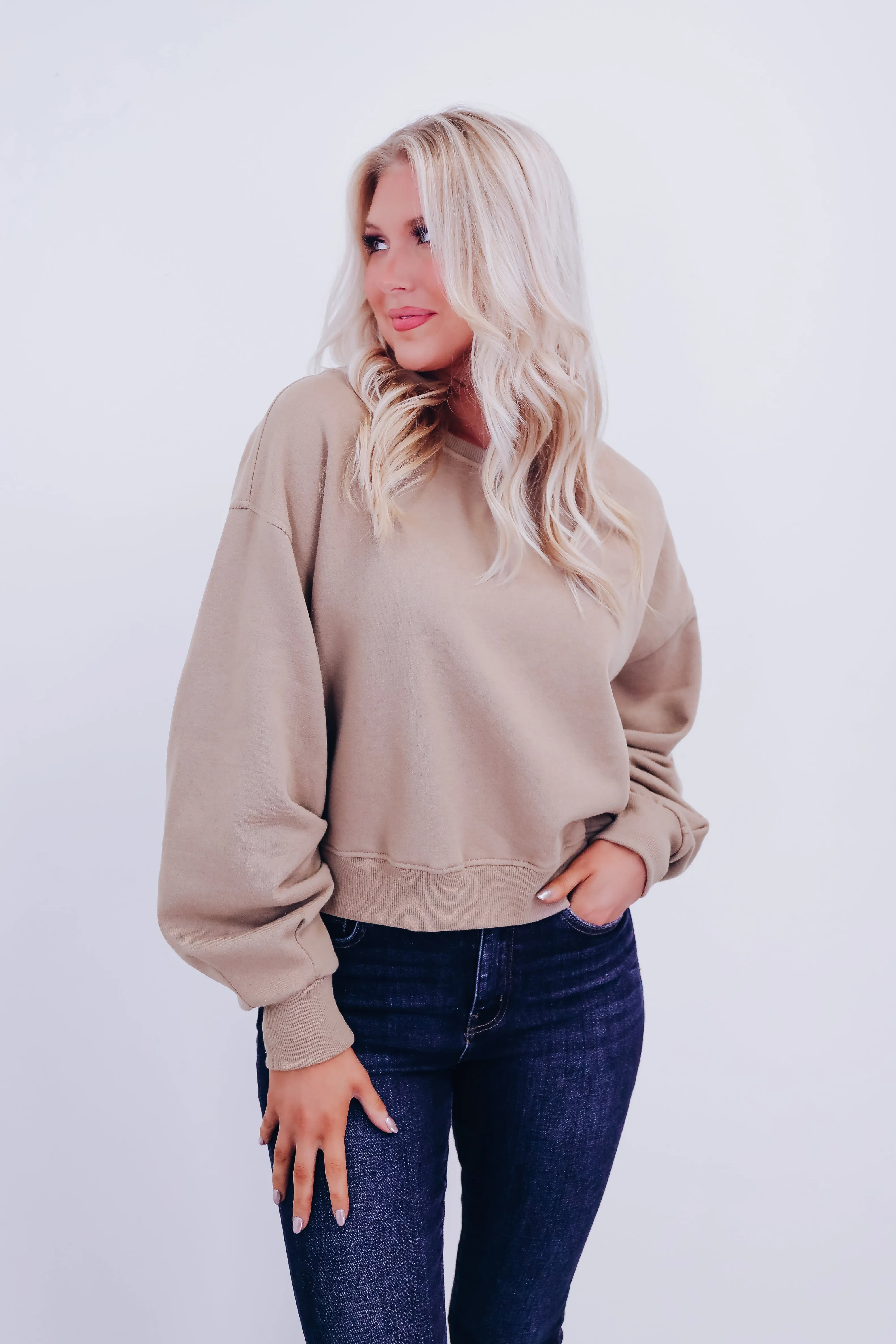 Dreamy Cropped Sweatshirt - Sand