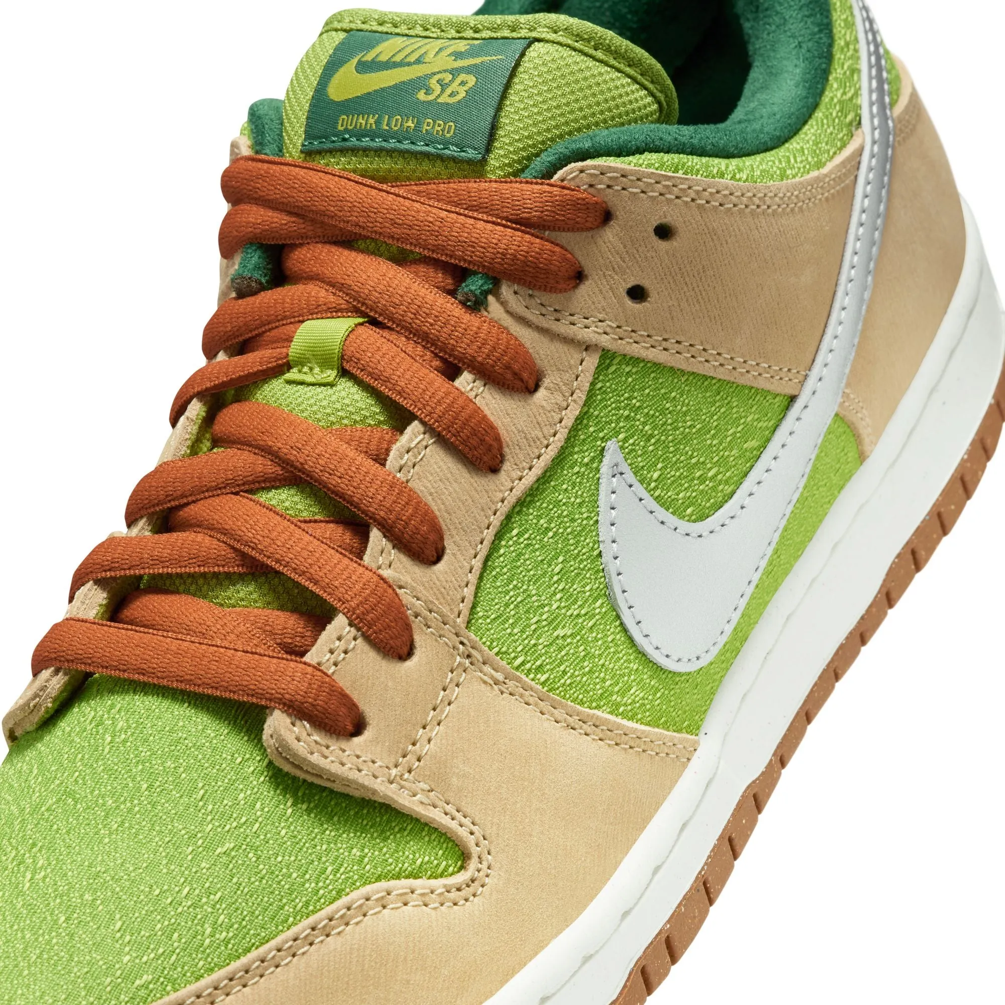 Nike SB Dunk Low Pro Escargot Sesame/Metallic Silver/Light British Tan