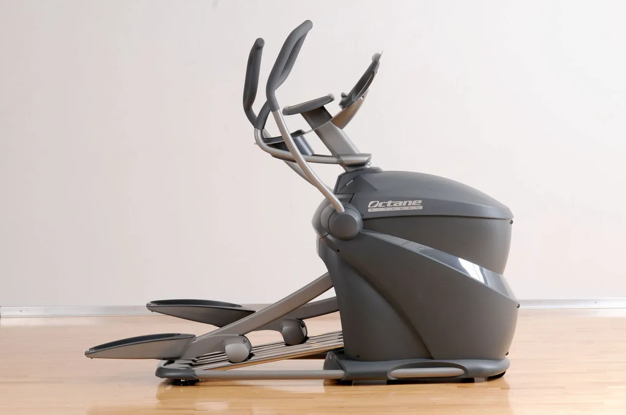 Octane Fitness Pro3700 Classic Elliptical Machine