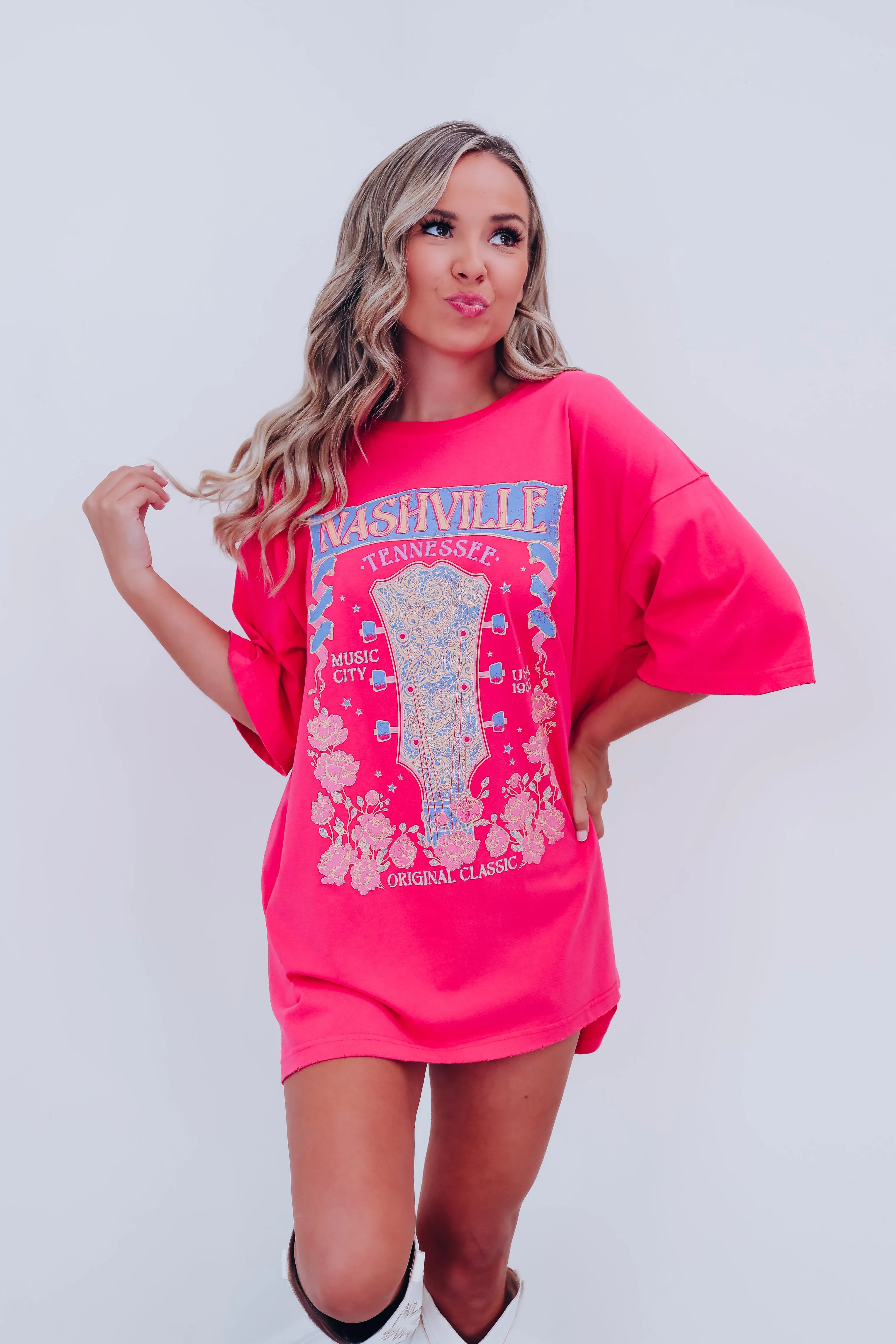 Original Classic Nashville Graphic Tee - Pink