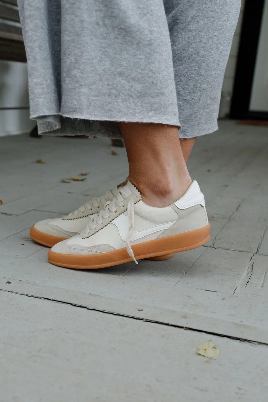 Sand Dune Sneakers - Ivory