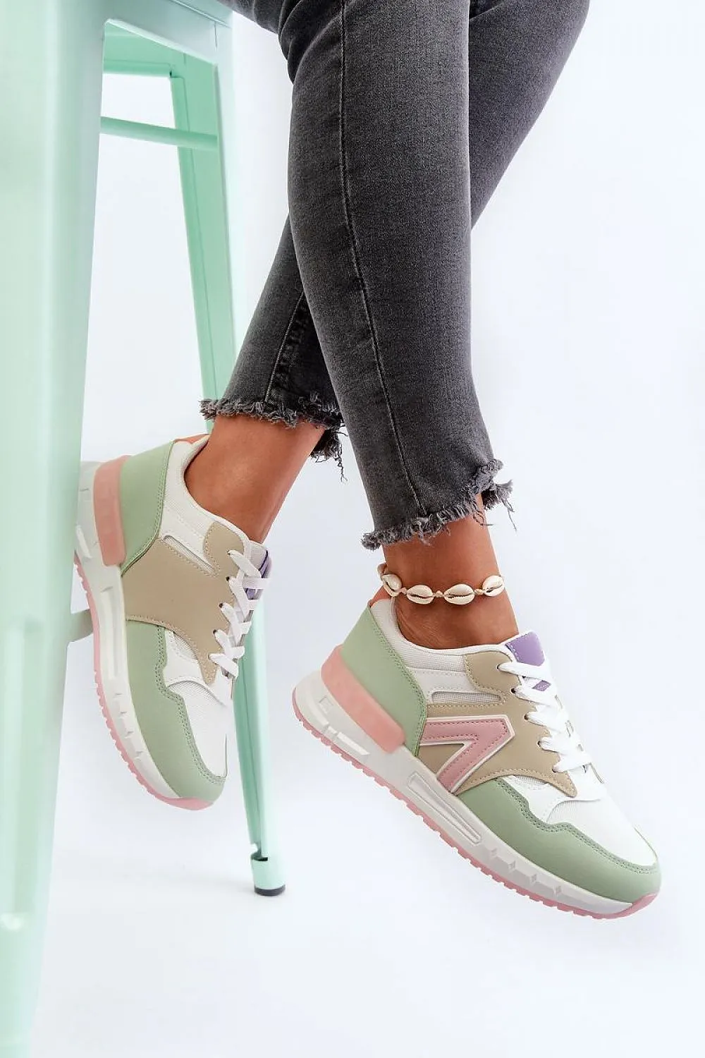 Women's Delicate Sneakers