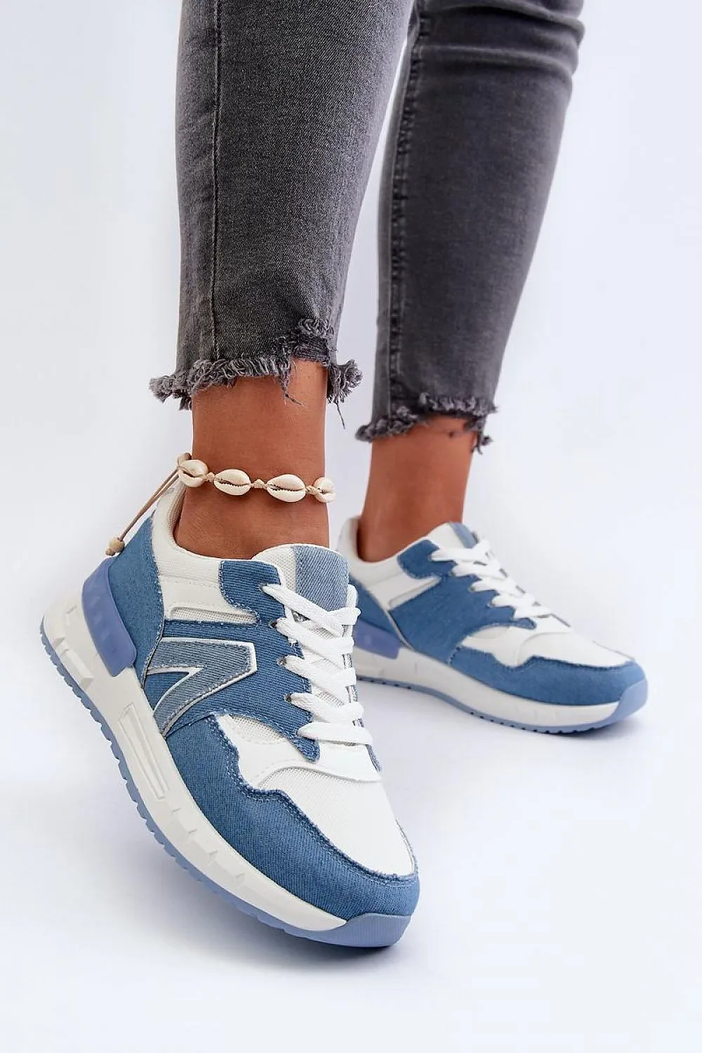 Women's Delicate Sneakers