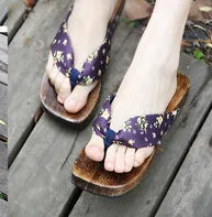 wood sandals 2017 New Fashion Retro Japanese style clogs fashion wooden flip flops slippers Women's clogs slippers h185